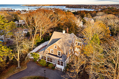 A photo of Perlman House on Martha's Vineyard